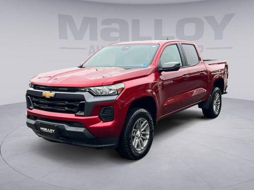 Radiant Red Tintcoat 2023 Chevrolet Colorado LT