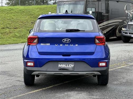 2020 Hyundai VENUE SE