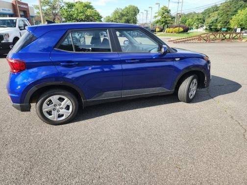 2020 Hyundai VENUE SE