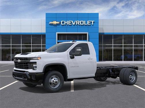 2025 Chevrolet Silverado 3500 WT