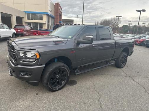 2023 RAM 2500 Big Horn Crew Cab 4x4 6'4' Box