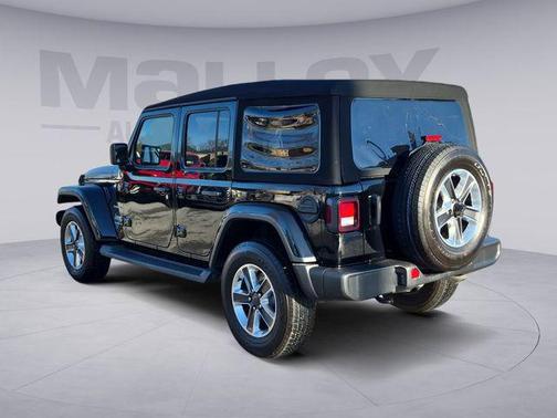 Black Clearcoat 2023 Jeep Wrangler 4-Door Sahara 4x4