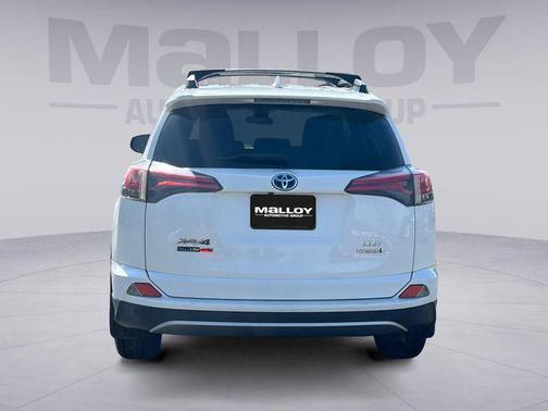 2018 Toyota RAV4 Hybrid XLE