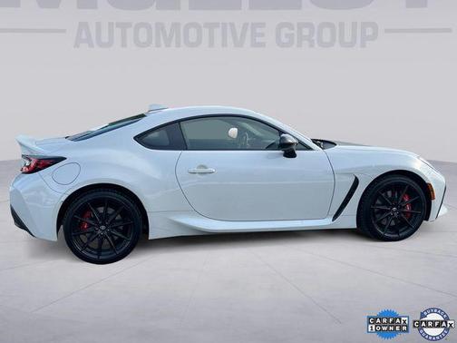 2025 Toyota GR86 Premium