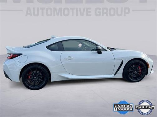 2025 Toyota GR86 Premium