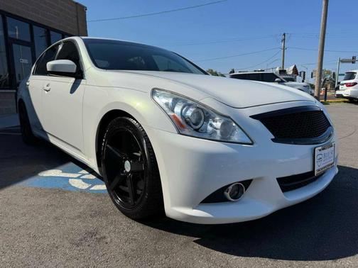2013 INFINITI G37 Journey