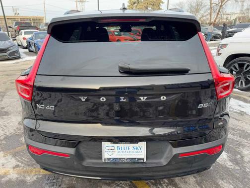 2024 Volvo XC40 CORE THEME
