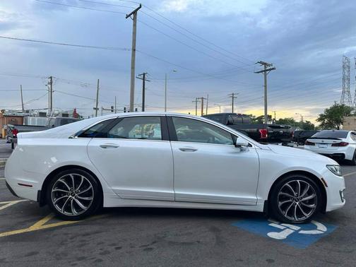 2018 Lincoln MKZ Select