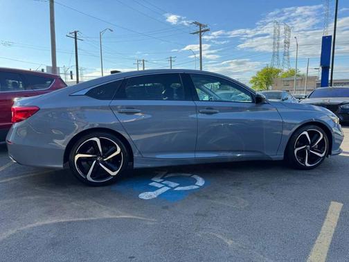 Sonic Gray Pearl 2022 Honda Accord Sport SE