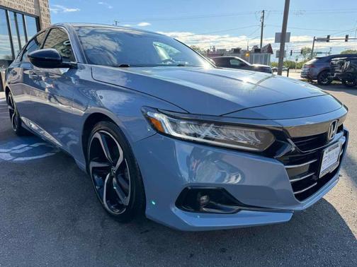 Sonic Gray Pearl 2022 Honda Accord Sport SE