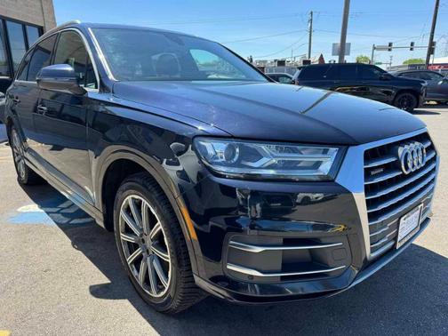 Ink Blue Metallic 2017 Audi Q7 2.0T Premium Plus