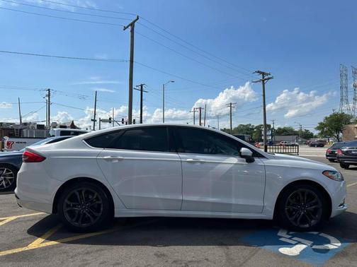 2018 Ford Fusion SE