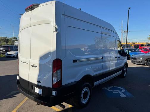 2021 Ford Transit-250 Base