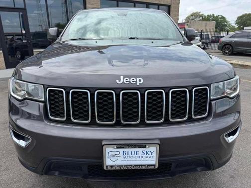 Granite Crystal Clearcoat Metallic 2019 Jeep Grand Cherokee Laredo E