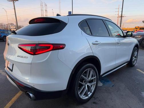 2020 Alfa Romeo Stelvio Ti Sport