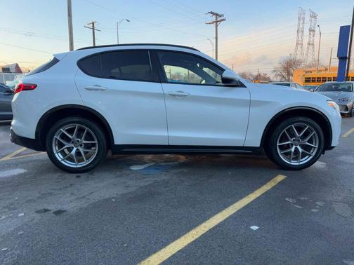 2020 Alfa Romeo Stelvio Ti Sport