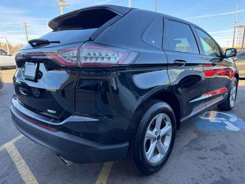 2018 Ford Edge SE