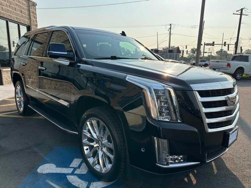 2017 Cadillac Escalade Luxury