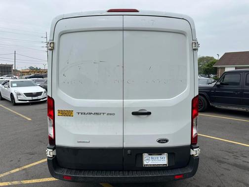 2017 Ford Transit-250 130 WB Medium Roof Cargo