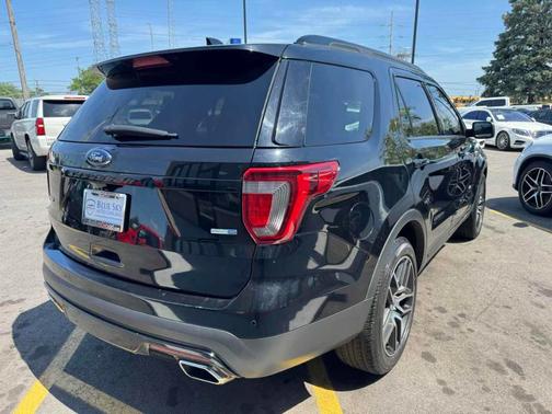 2017 Ford Explorer sport