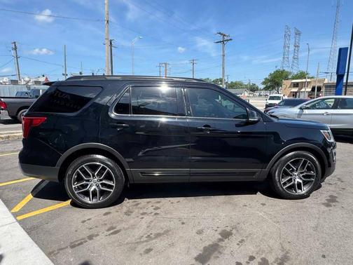 2017 Ford Explorer sport