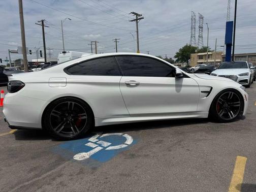Alpine White 2015 BMW M4 Base