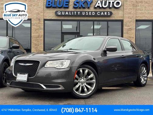 2017 Chrysler 300 Limited