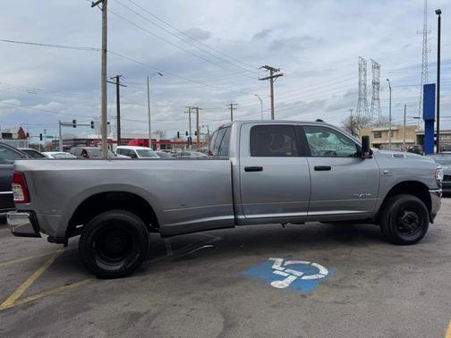 Billet Silver Metallic Clearcoat 2022 RAM 3500 Big Horn