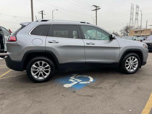 2019 Jeep Cherokee Latitude