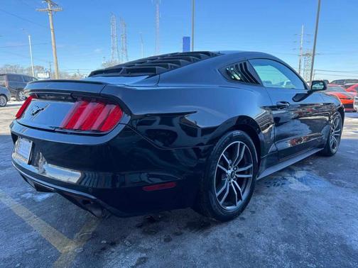 2017 Ford Mustang EcoBoost