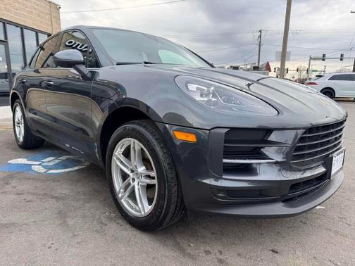 2020 Porsche Macan Base