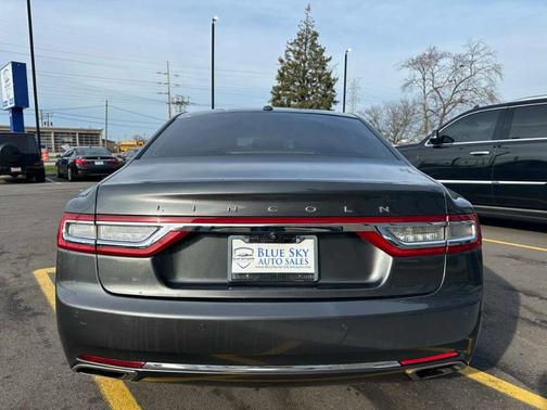 2017 Lincoln Continental Premier