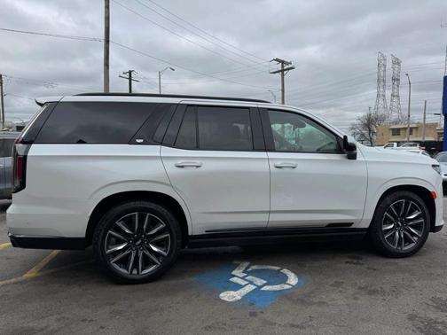 Crystal White Tri-Coat 2022 Cadillac Escalade Sport