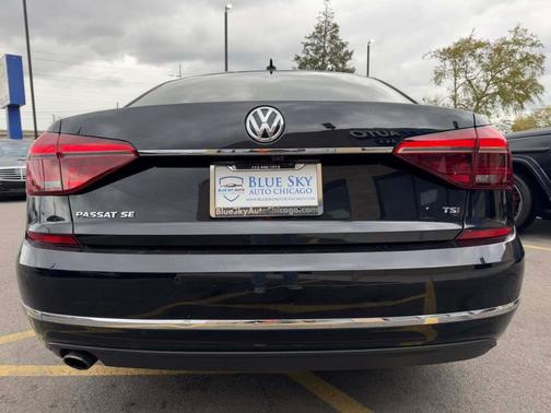 2017 Volkswagen Passat 1.8T SE w/Technology