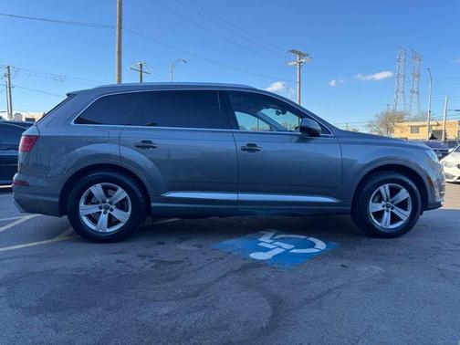 2017 Audi Q7 2.0T Premium Plus