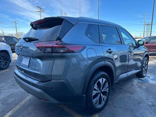 2022 Nissan Rogue SV