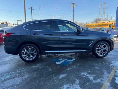 2021 BMW X4 xDrive30i