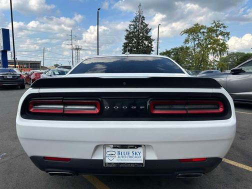 2016 Dodge Challenger R/T Scat Pack