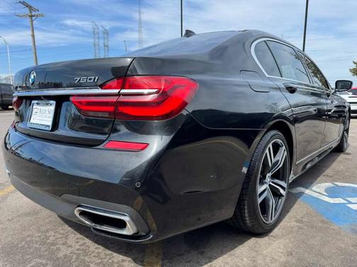 Black Sapphire Metallic 2016 BMW 750 i xDrive