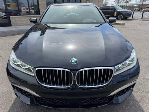 Black Sapphire Metallic 2016 BMW 750 i xDrive