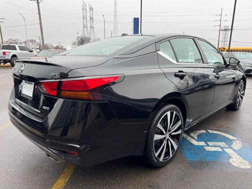 2020 Nissan Altima 2.5 SR