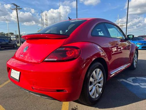2019 Volkswagen Beetle 2.0T S