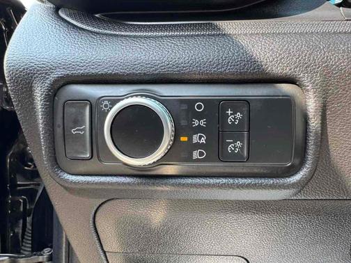 Agate Black Metallic 2021 Ford Explorer Base