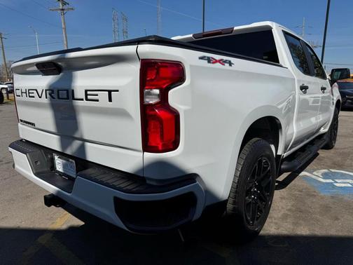 Summit White 2022 Chevrolet Silverado 1500 Limited Custom