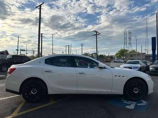 2014 Maserati Ghibli Base