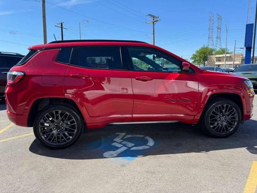 Redline Pearlcoat 2023 Jeep Compass (RED) Edition