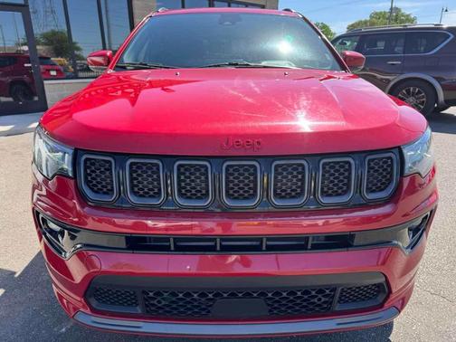 Redline Pearlcoat 2023 Jeep Compass (RED) Edition