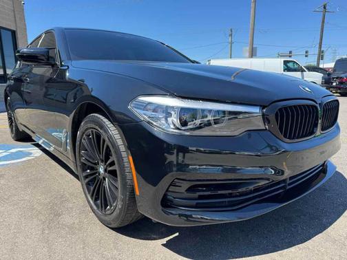 Black Sapphire Metallic 2019 BMW 530 i