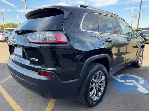 2019 Jeep Cherokee Latitude Plus