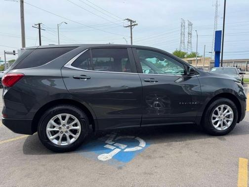 Nightfall Gray Metallic 2021 Chevrolet Equinox 2LT
